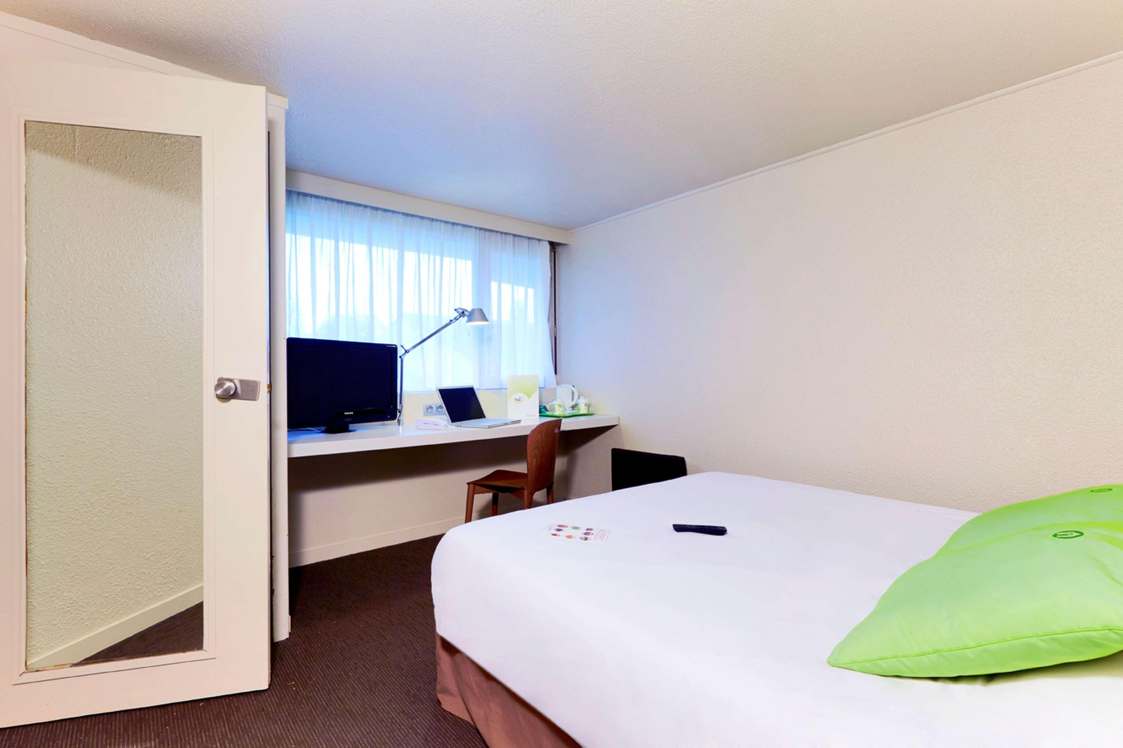 Campanile Pont-A-Mousson Hotell Exteriör bild