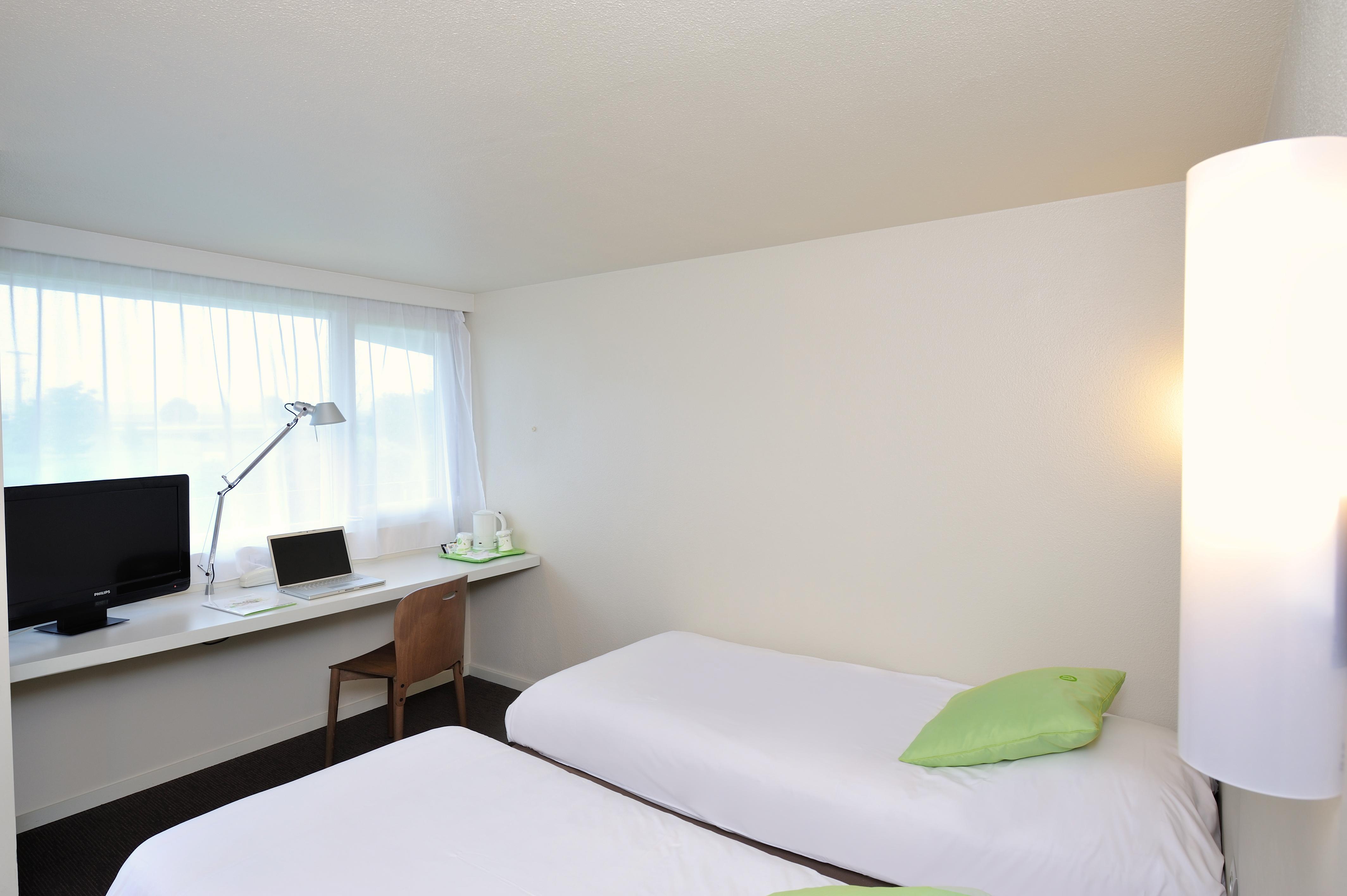 Campanile Pont-A-Mousson Hotell Exteriör bild